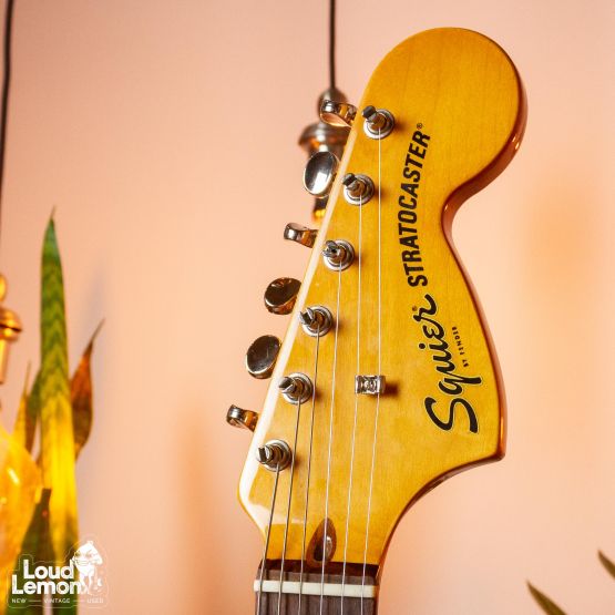 Squier Classic Vibe '70s Stratocaster HSS Walnut 2019 Indonesia электрогитара