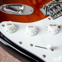 Squier Affinity Series Stratocaster Brown Sunburst 2019 China электрогитара