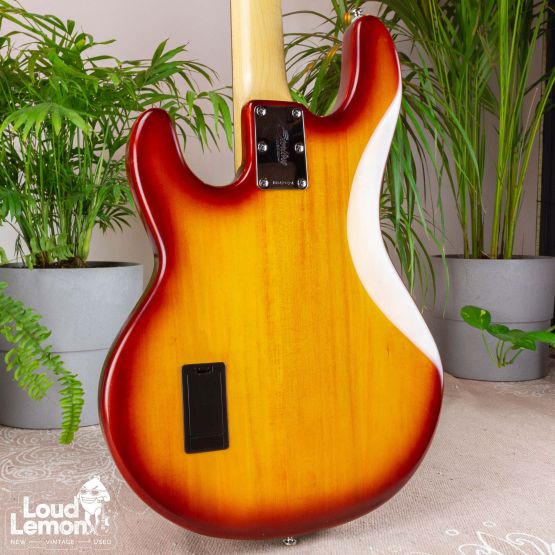 Sterling by Music Man S.U.B Ray 4 Honeyburst 2000's Indonesia бас-гитара