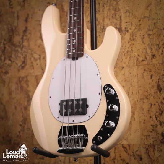 Sterling by Music Man StingRay RAY4 Vintage Cream 2020s Indonesia бас-гитара