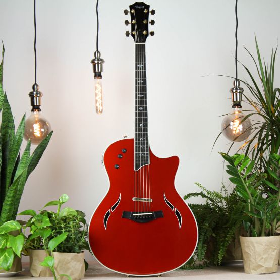 Taylor T5 Custom Crimson Red Metallic 2006 USA акустическая гитара