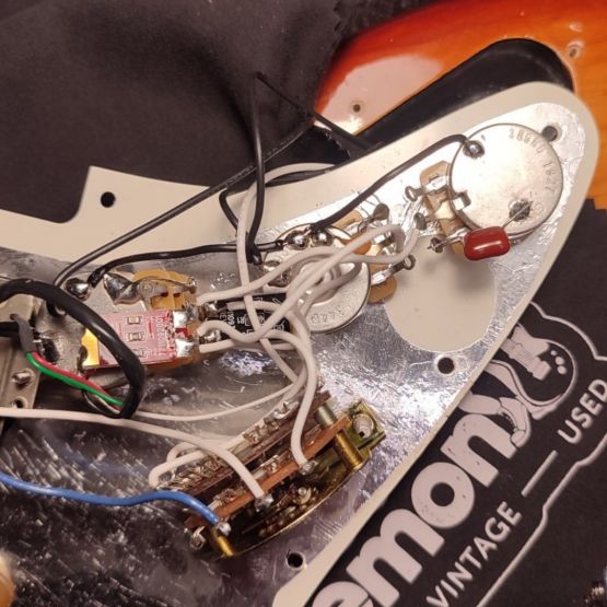 Fender American Professional Stratocaster HSS Shawbucker Sienna Sunburst 2019 USA электрогитара