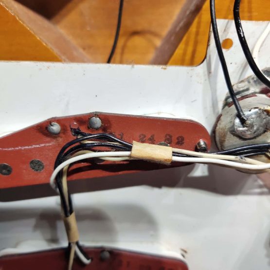 Fender ST'62-115 JV Stratocaster Sunburst 1982 Japan электрогитара