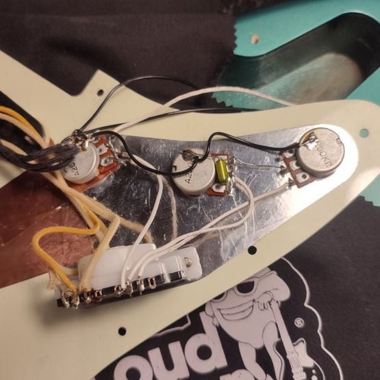 Fender ST62-70TX Stratocaster Ocean Turquoise Metallic 2003 Japan электрогитара