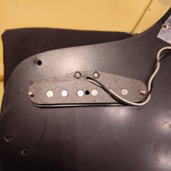 Fender Musicmaster Bass Olympic White 1978 USA бас-гитара