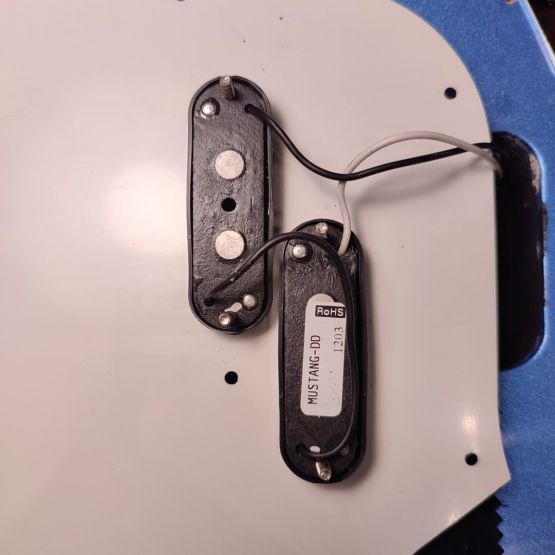 Squier FSR Vintage Modified Mustang Bass Lake Placid Blue 2012 Indonesia бас-гитара