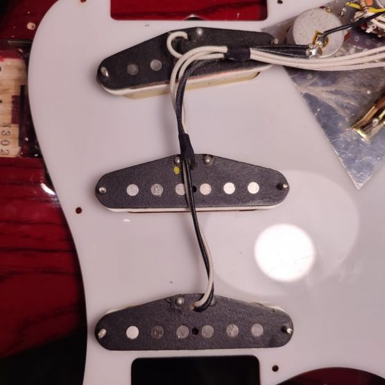 Levinson Blade Panama Red Series See Thru Red 1993 Japan электрогитара