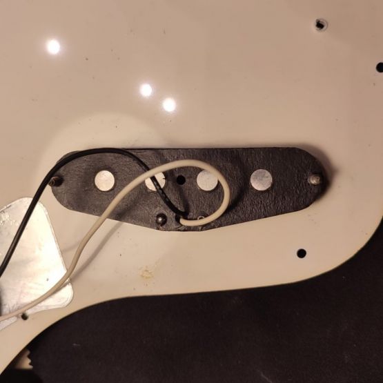 Squier Vista Series Musicmaster Bass Arctic White 1997 China бас-гитара