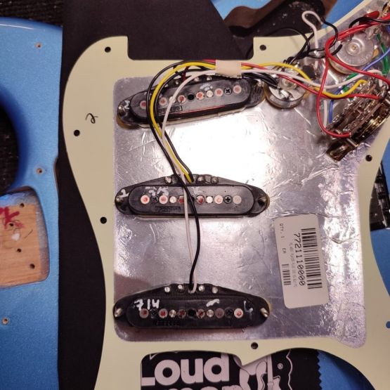 Fender Player Plus Stratocaster Opal Spark 2021 Mexico электрогитара