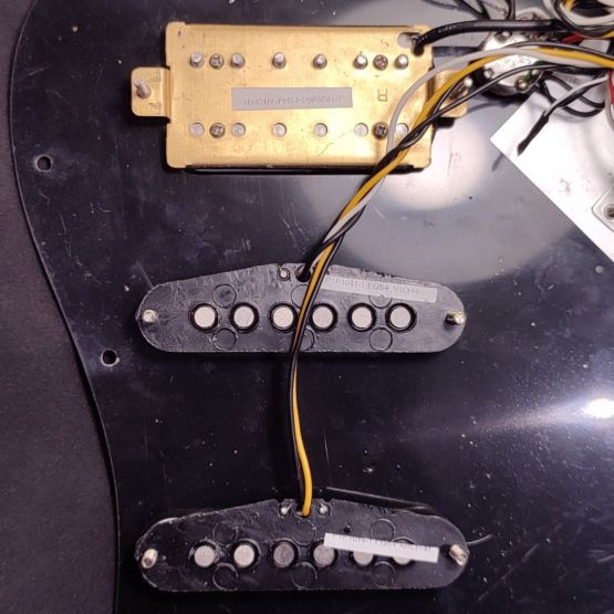 Squier Classic Vibe '70s Stratocaster HSS Walnut 2019 Indonesia электрогитара