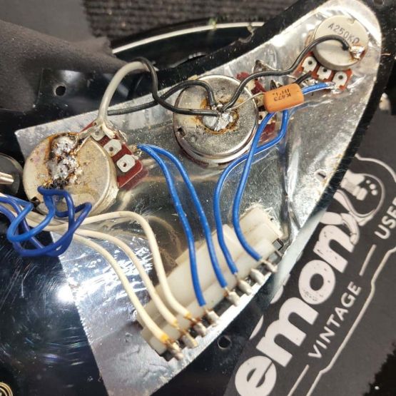 Tokai ST-38 Custom Edition Stratocaster Black 1980's Japan электрогитара