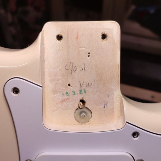 Fender Japan Exclusive '70s Stratocaster Vintage White 2016 Japan электрогитара