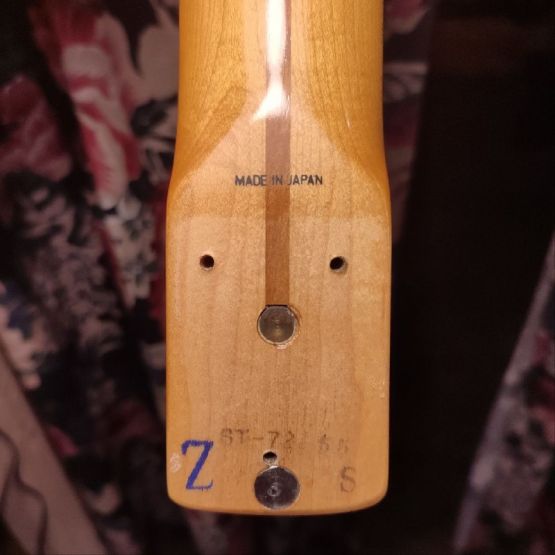 Fender ST72-55 Stratocaster Olympic White 1985 Japan электрогитара
