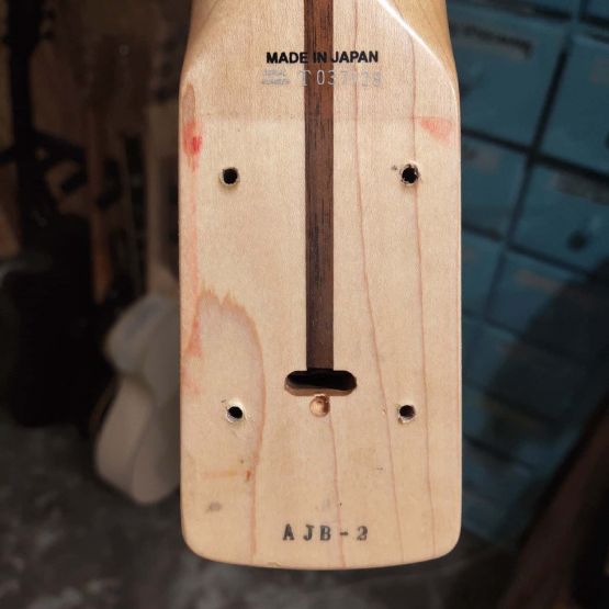 Fender AJB-2 Aerodyne Jazz Bass Old Candy Apple Red 2008 Japan бас-гитара