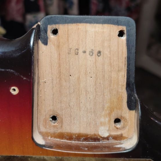 Fender JG66 Jaguar Sunburst 1993 Japan электрогитара