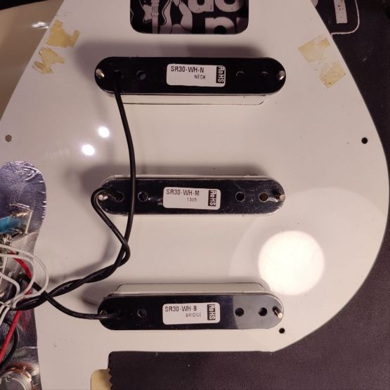 Vox V-MK3 Mark III White 2013 Indonesia электрогитара