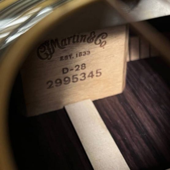 Martin Standard Series D-28 Natural Gloss USA акустическая гитара