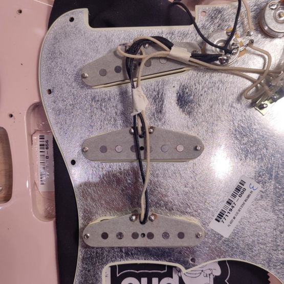 Fender American Original 60's Stratocaster Shell Pink 2021 USA электрогитара