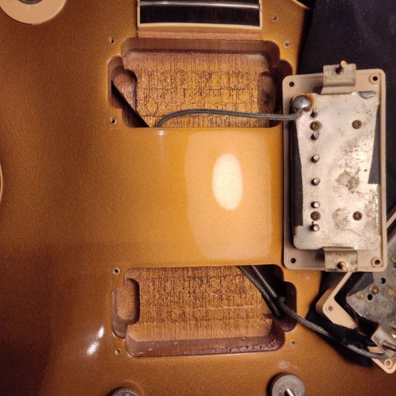 Gibson Les Paul Classic Bullion Gold 1998 USA электрогитара