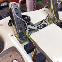 Fender American Professional Jaguar Olympic White 2017 USA электрогитара