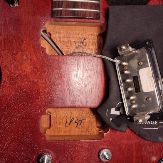 Gibson Les Paul Studio Faded Worn Cherry 2010 USA электрогитара