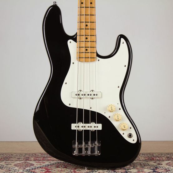 Fender Jazz Bass Black 1983 USA бас-гитара