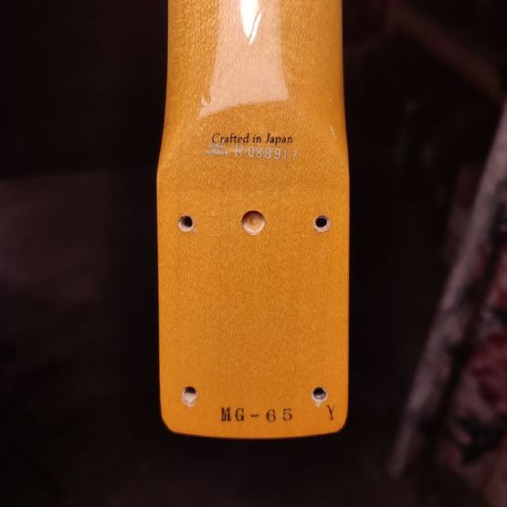 Fender MG65 Mustang Dakota Red 2005 Japan электрогитара