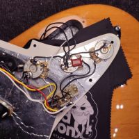 Fender American Deluxe Stratocaster Amber 2011 USA электрогитара