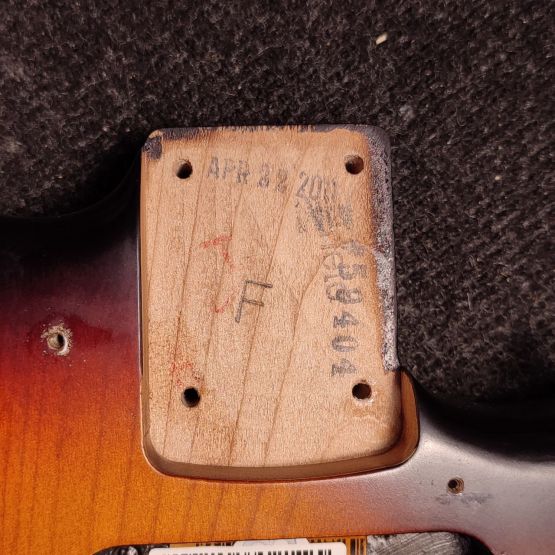 Fender Highway One Stratocaster 3-Color Sunburst 2011 USA электрогитара