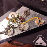 Gibson Flying V '67 Reissue w/ Maestro Vibrola Vintage Sunburst 1991 USA электрогитара