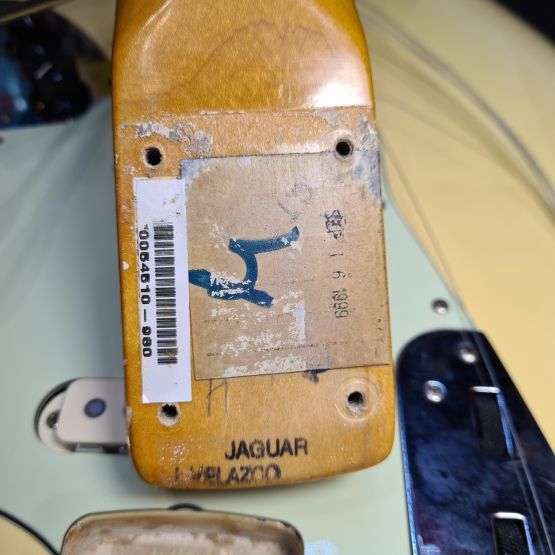 Fender AVRI '62 Jaguar Olympic White 1999 USA электрогитара