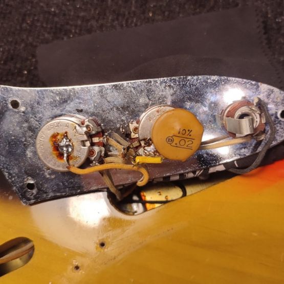 Fender Bass V Sunburst 1966 USA бас-гитара