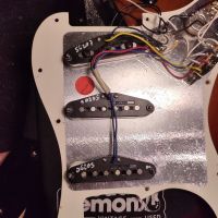 Fender American Standard Stratocaster Sunburst 2011 электрогитара