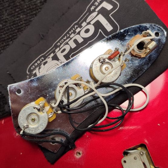 Fender 50th Anniversary Jazz Bass Candy Apple Red 2010 USA бас-гитара