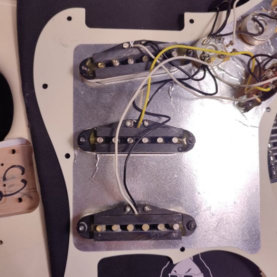 Fender Standard Stratocaster Arctic White 2014 Mexico электрогитара