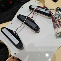 Fender Stratocaster ST-43 Vintage White 2004 Japan электрогитара