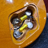 Gibson Custom Shop Historic R7 Les Paul Gold Top 2000 USA электрогитара