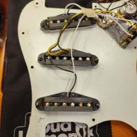 Fender Standard Stratocaster Sunburst 2003 Mexico электрогитара