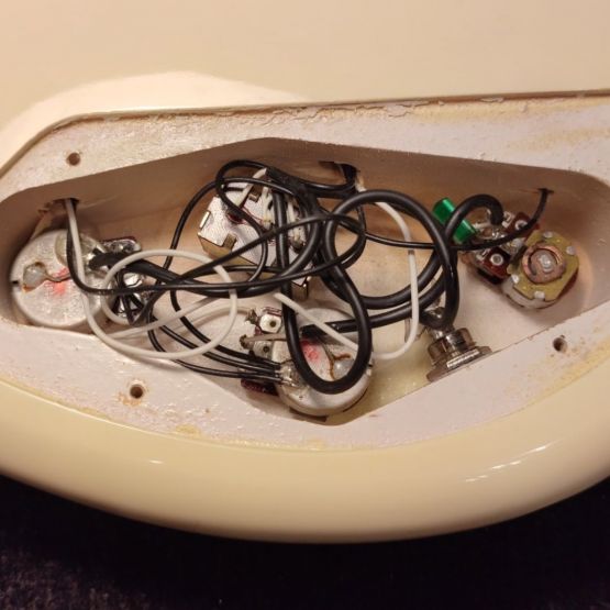 Fender PJ-555 Jazz Bass Special Suno White 1984 Japan бас-гитара