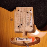 Fender AVRI '52 Telecaster Butterscotch Blonde 2006 USA электрогитара