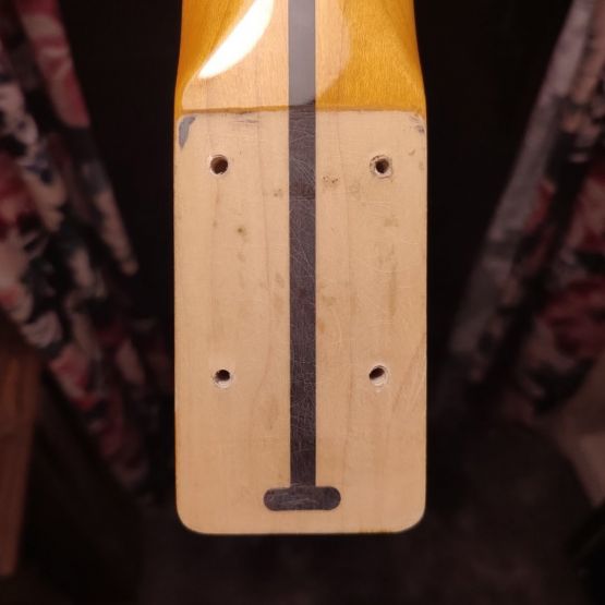 Fender Modern Player Telecaster Bass 2-Color Sunburst 2012 China бас-гитара