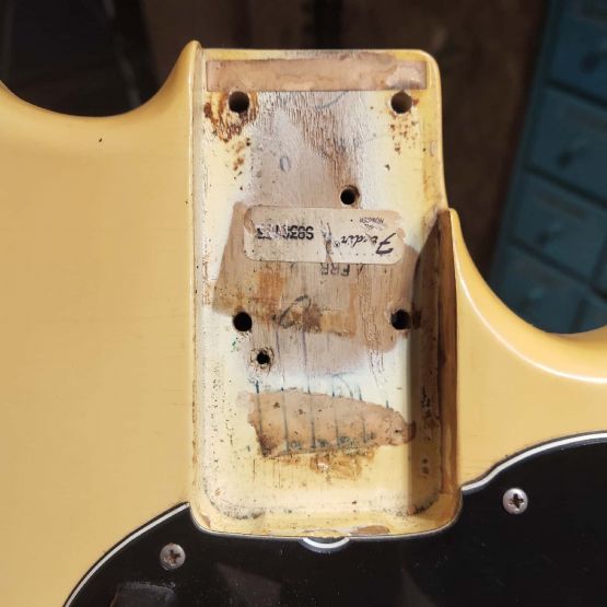 Fender Musicmaster Bass Olympic White 1978 USA бас-гитара