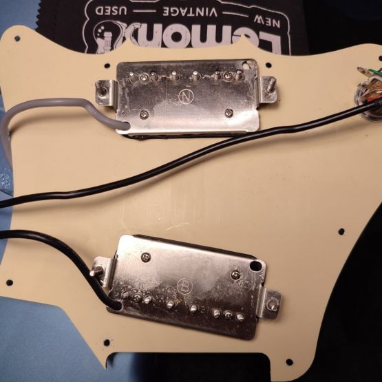 Squier Paranormal Super Sonic Ice Blue Metallic 2020 China электрогитара