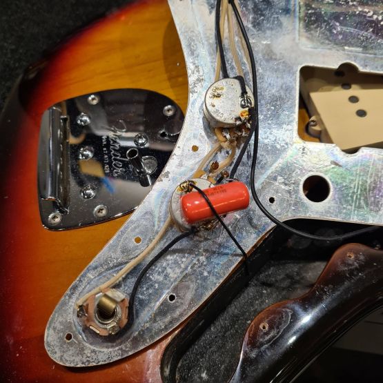 Fender Jazzmaster JM66 CIJ 2002 Sunburst Japan электрогитара