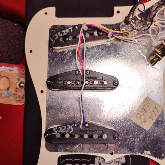 Fender American Standard Stratocaster Chrome Red 2002 USA электрогитара