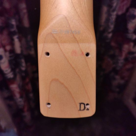 Fender ST-43J Stratocaster Shell Pink 2000 Japan электрогитара