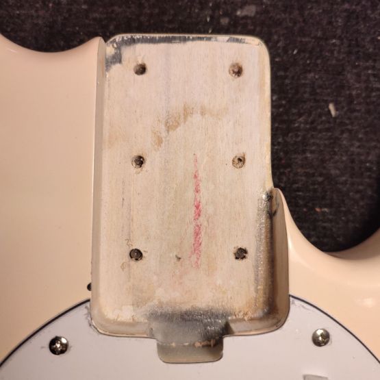 Sterling by Music Man StingRay Ray 4 Vintage Cream 2023 Indonesia бас-гитара