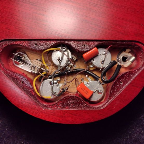 Gibson SG Standard '61 Faded Maestro Vibrola Vintage Cherry 2022 USA электрогитара