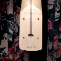 Fender AJB Aerodyne Jazz Bass Fretless Vintage White 2007 Japan безладовая бас-гитара