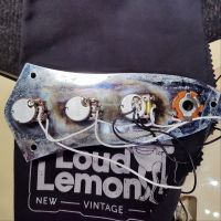 Fender AJB Aerodyne Jazz Bass Fretless Vintage White 2007 Japan безладовая бас-гитара